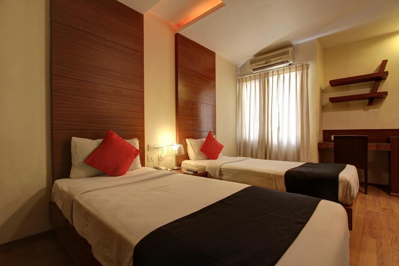 Capital O 80566 Hotel Mayank Bilaspur (Chhattisgarh) Exterior photo